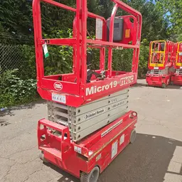 2018 MEC MICRO 19 Scissor Lift