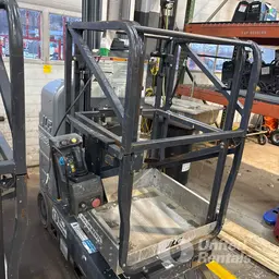 2017 JLG 20MVL Self-Propelled One-Person Lift
