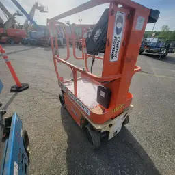 2019 JLG 1230ES Self-Propelled One-Person Lift