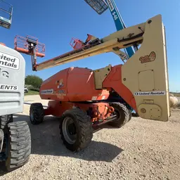 2018 JLG 800AJ Articulating Boom Lift