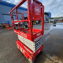 2017 MEC MICRO 19 Scissor Lift