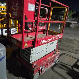 2019 MEC MICRO 19 Scissor Lift