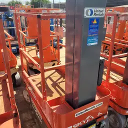 2018 Skyjack SJ12 Self-Propelled One-Person Lift