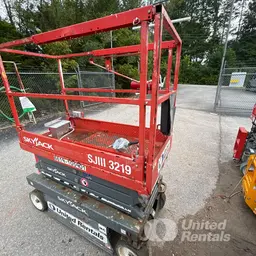 2018 Skyjack SJIII3219 Scissor Lift