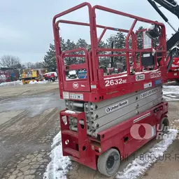 2019 MEC 2632SE Scissor Lift