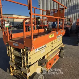 2017 JLG 2646ES Scissor Lift