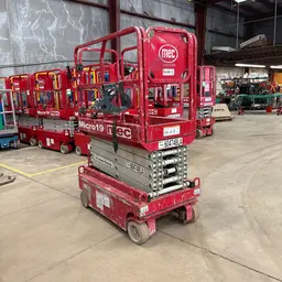 2018 MEC MICRO 19 Scissor Lift