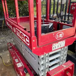 2018 MEC MICRO 19 Scissor Lift