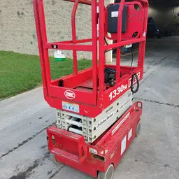 2018 MEC 1330SE Scissor Lift
