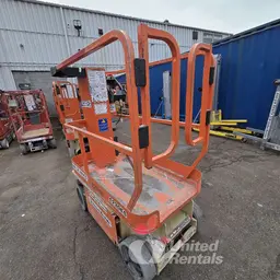 2019 JLG 1230ES Self-Propelled One-Person Lift
