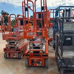 2018 Snorkel S3226E Scissor Lift