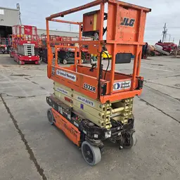 2018 JLG 1932R Scissor Lift