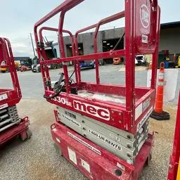 2018 MEC 1330SE Scissor Lift