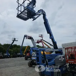 2015 Genie Z-40/23N RJ Articulating Boom Lift