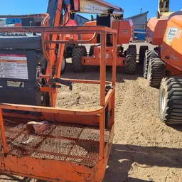 2015 JLG 800AJ Articulating Boom Lift