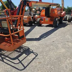 2017 JLG 800AJ Articulating Boom Lift