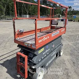 2018 Skyjack SJIII3226 Scissor Lift