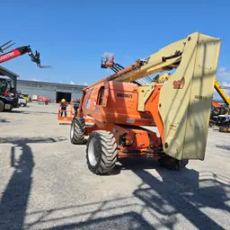 2017 JLG 800AJ Articulating Boom Lift