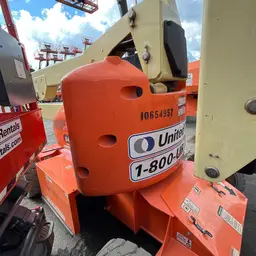 2017 JLG E450AJ Articulating Boom Lift