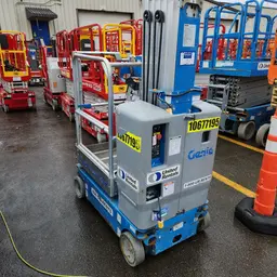 2017 Genie GR-20 Self-Propelled One-Person Lift
