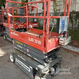 2018 Skyjack SJIII3219 Scissor Lift